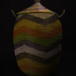Grand Panier à Linge Africain Zigzag Multicolore en Osier et Plastique Recyclé