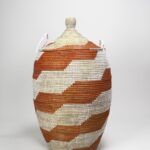 Grand Panière à Linge Africaine Orange en Osier et Plastique Recyclé - Éclat et Durabilité